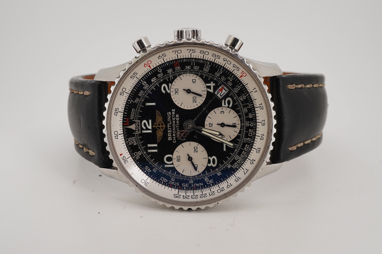 A gentleman's late 20th century stainless steel Breitling Chronometre Navitimer manual wind wrist watch